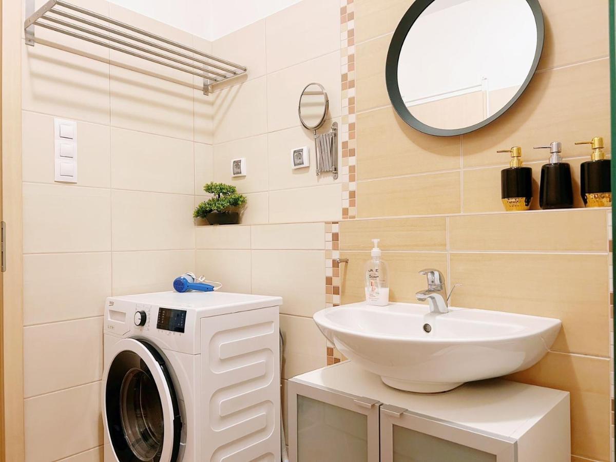 Budapest Center Shopping Apartment II Екстериор снимка